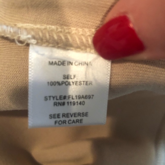 Turtle Neck, Criss Cross Top, New, Size M - Picture 4 of 5